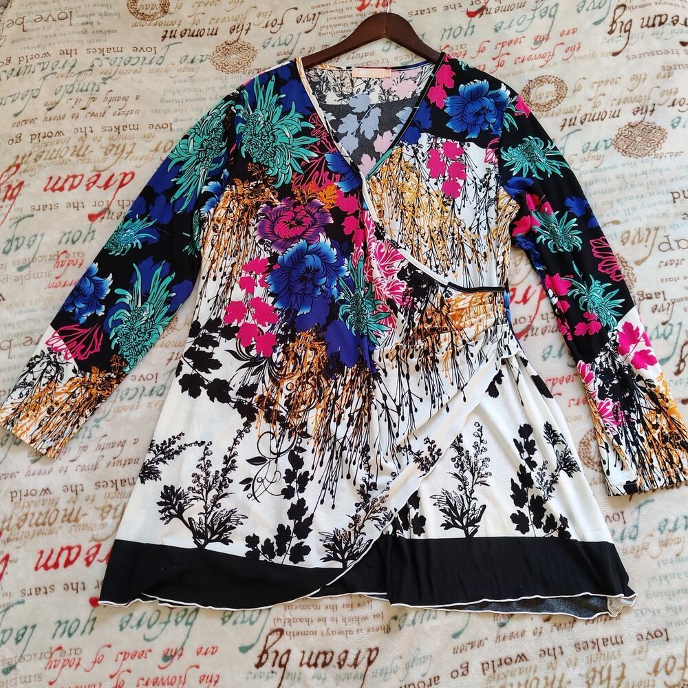 La Cera Floral Wrap Tunic Top Long Sleeve Multicolor 3X Botanical Print Slinky